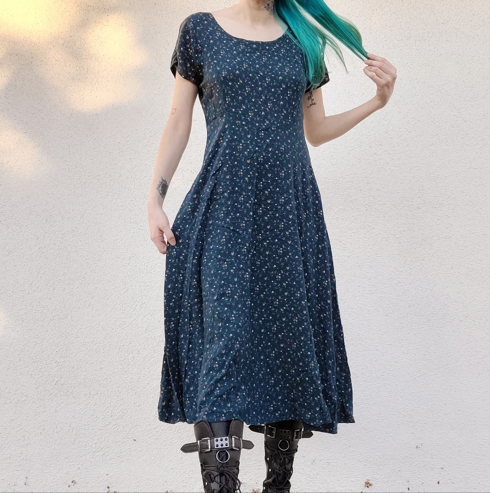 Green Vintage Floral Maxi Dress